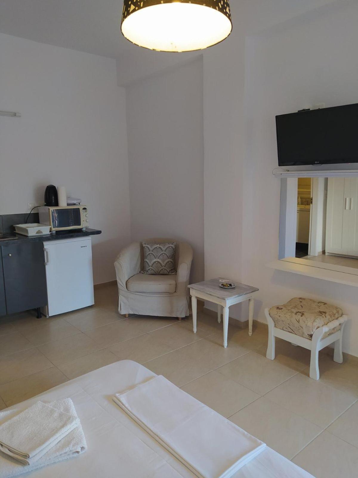 Natasas Apartments Alikész Kültér fotó